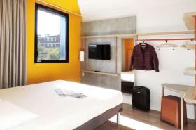 ibis budget Amiens Centre Gare - photo 9